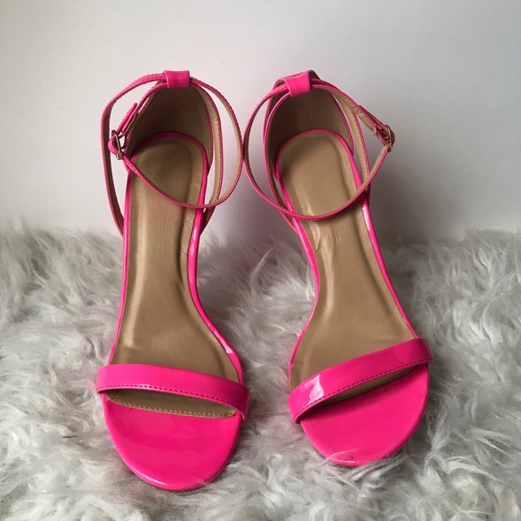 pink heels size 3